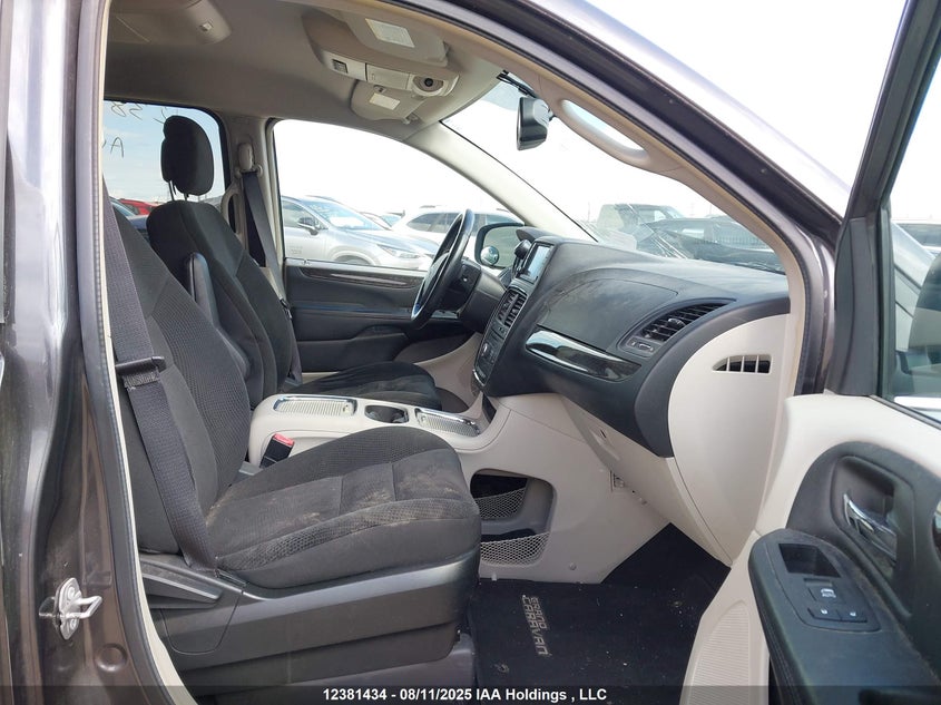 2C4RDGDG6HR719847 2017 DODGE CARAVAN photo no. 5