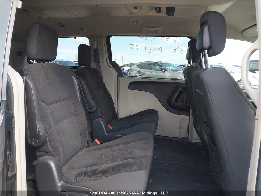 2C4RDGDG6HR719847 2017 DODGE CARAVAN photo no. 8