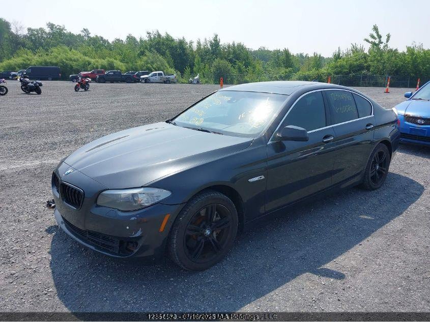 WBAFR7C55BC600236 2011 BMW 5ER photo no. 2