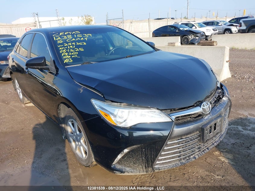 4T1BF1FK1GU249363 2016 Toyota Camry Le/Xle/Se/Xse auction photo 1