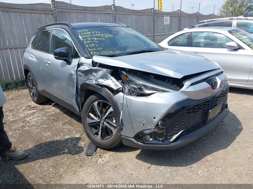 7MUFBABG8SV078553 2025 Toyota Corolla Cross Hybrid Xse auction photo 1
