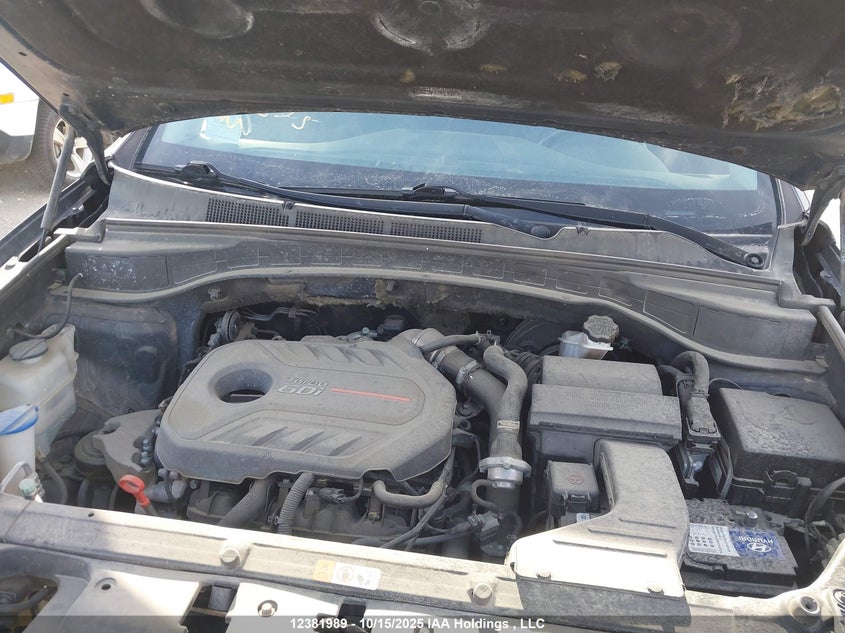 5NMZUDLA8JH055093 2018 HYUNDAI SANTA FE photo no. 10