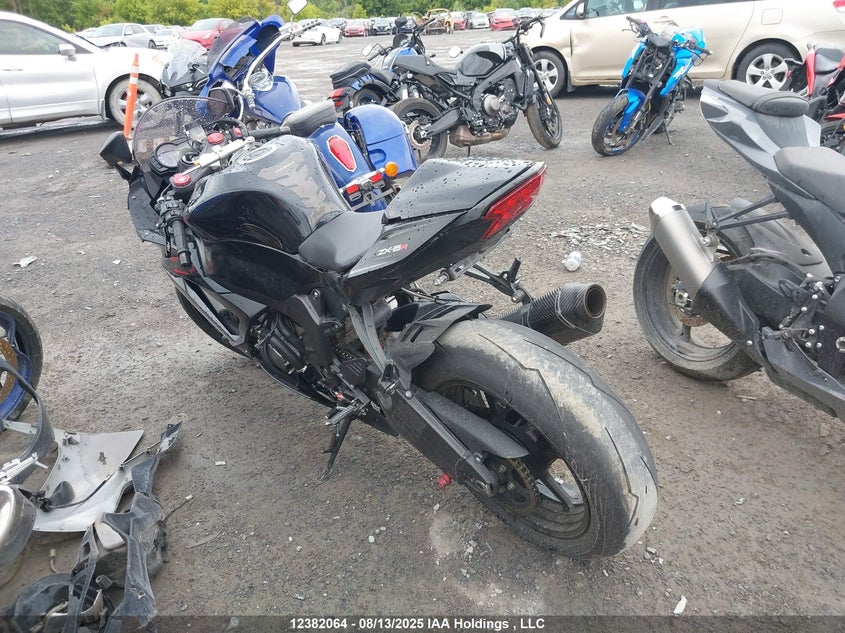 JKBZXJF18DA000925 2013 KAWASAKI ZX photo no. 3