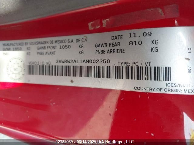 2010 Volkswagen New Beetle VIN: 3VWRW2AL1AM002250 Lot: 12382069