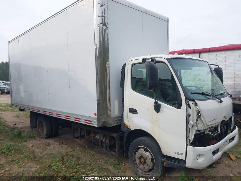 JHHSDM2H3EK002146 2014 Hino 195 auction photo 1