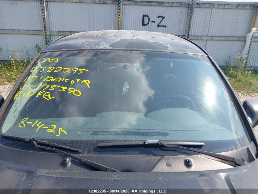 2007 Dodge Dakota St VIN: 1D7HW22K17S175390 Lot: 12382295