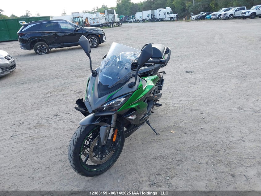 JKBZXVK11RA048903 2024 KAWASAKI ZX photo no. 2