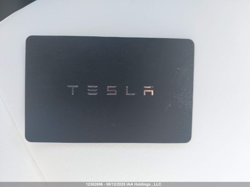 2024 Tesla Model Y VIN: 7SAYGDEE5RF048802 Lot: 12382696X