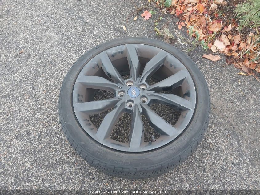 2017 Ford Escape Se VIN: 1FMCU9G93HUB46841 Lot: 12383352