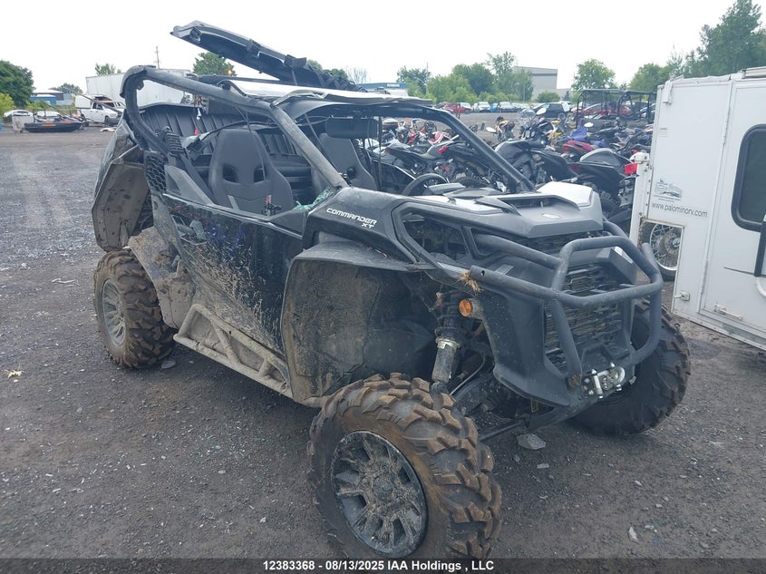 3JBAKAX45SE001073 2025 Can-Am Commander Xt 1000R/Xt-P 1000R auction photo 1