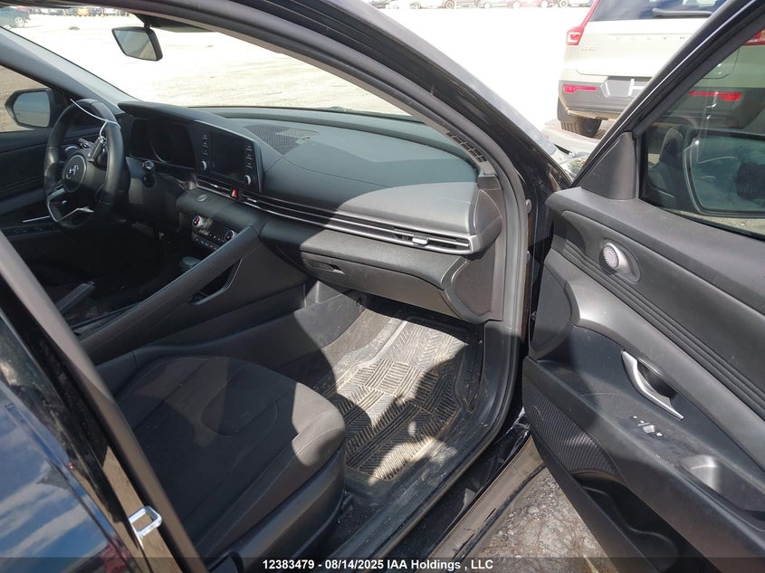 KMHLM4AG0NU358294 2022 HYUNDAI ELANTRA photo no. 5