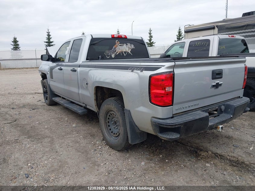 1GCVKPEC0JZ316510 2018 CHEVROLET SILVERADO photo no. 3