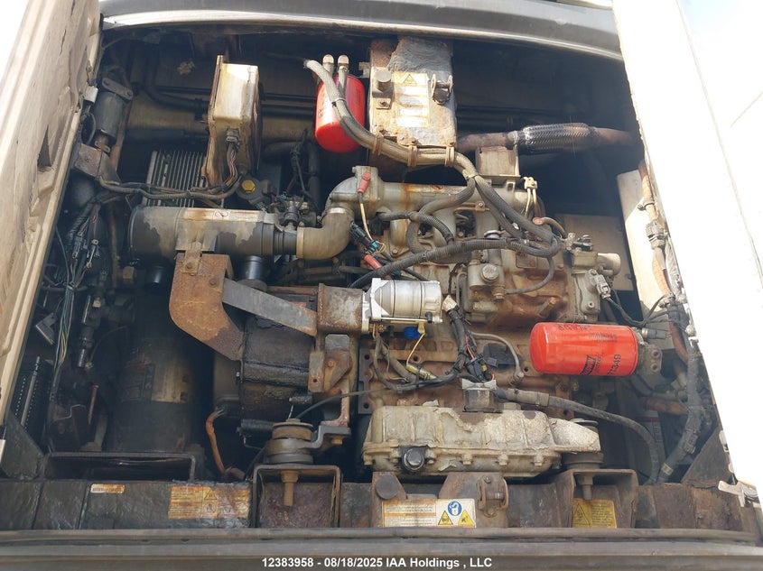 1UYVS353XFM390113 2015   photo no. 10