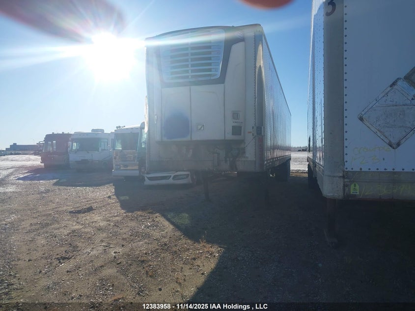 1UYVS353XFM390113 2015   photo no. 2