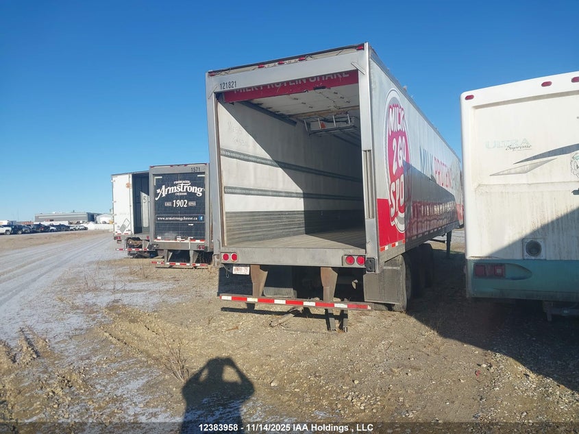 1UYVS353XFM390113 2015   photo no. 4