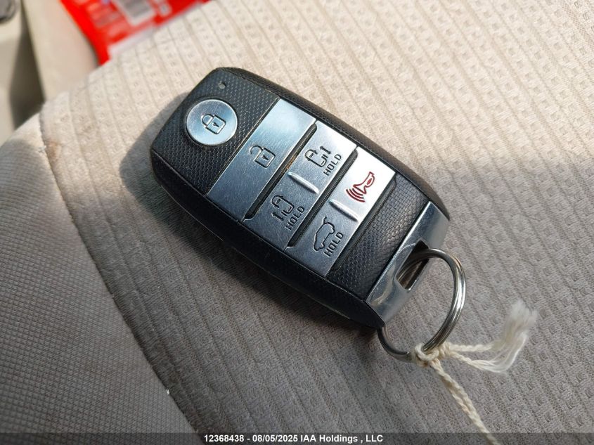 2017 Kia Sedona Lx VIN: KNDMB5C10H6286342 Lot: 12368438X