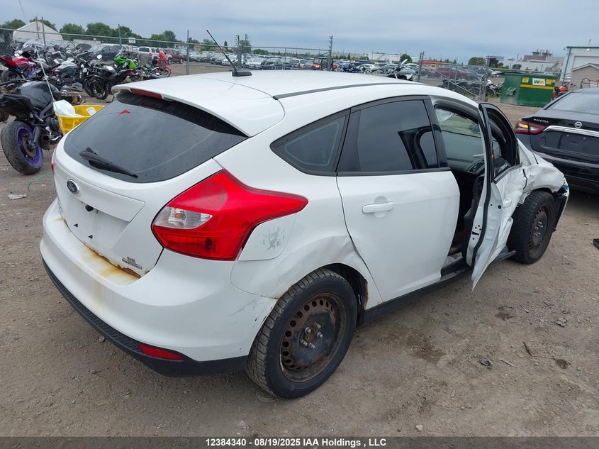 1FADP3K23EL297113 2014 FORD FOCUS photo no. 4