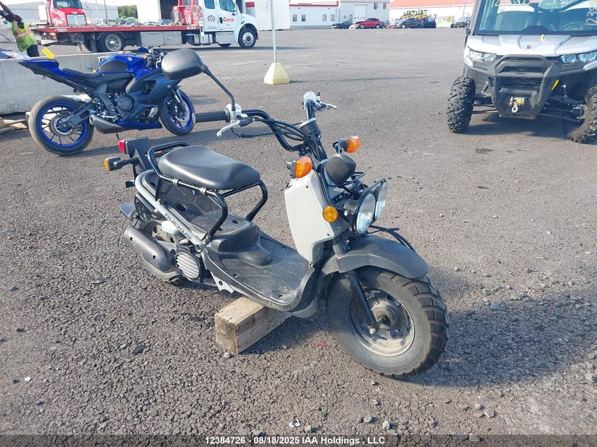 JH2AF5829PK900696 2023 Honda Nps50 auction photo 1