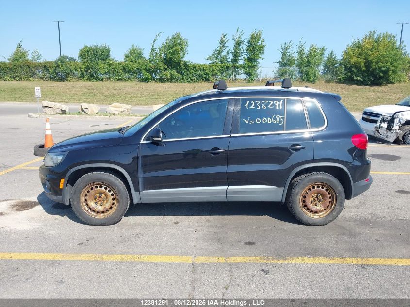 2012 Volkswagen Tiguan 2.0 Tsi Comfortline/2.0 Tsi Highline/2.0 Tsi Trendline VIN: WVGBV7AX7CW000685 Lot: 12381291X