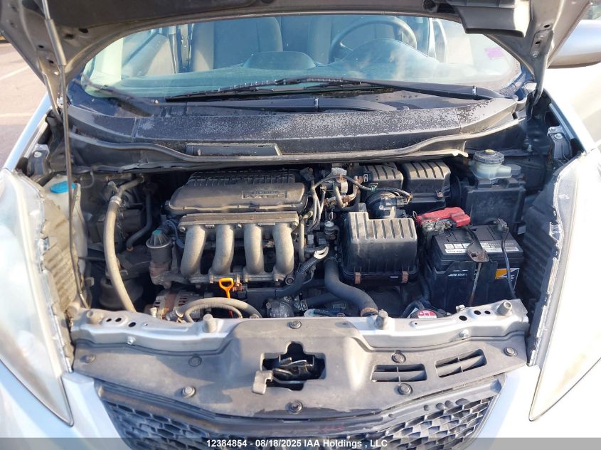 2010 Honda Fit Lx VIN: JHMGE8G52AC800720 Lot: 12384854