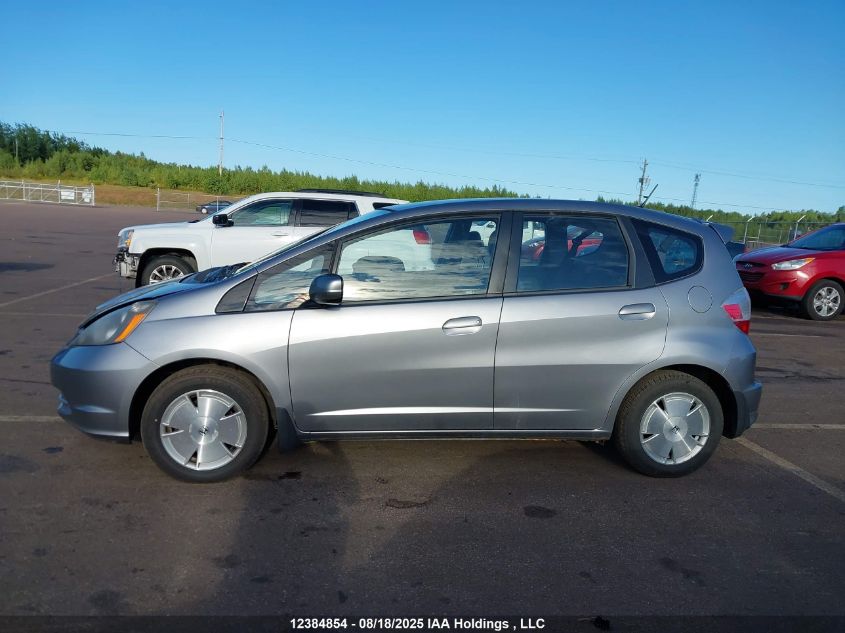 2010 Honda Fit Lx VIN: JHMGE8G52AC800720 Lot: 12384854