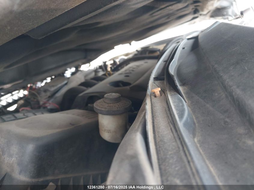 2005 Toyota Matrix Wagon VIN: 2T1KR32E95C910817 Lot: 12361280X