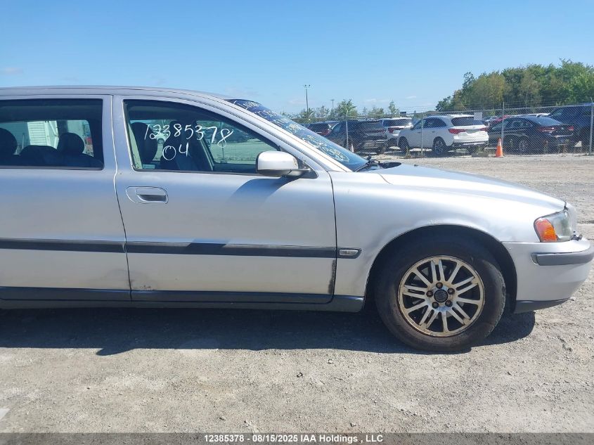 2004 Volvo V70 2.4 VIN: YV1SW61T842379868 Lot: 12385378