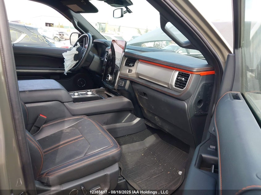 1FMJU1RG0REA63139 2024 FORD EXPEDITION photo no. 5