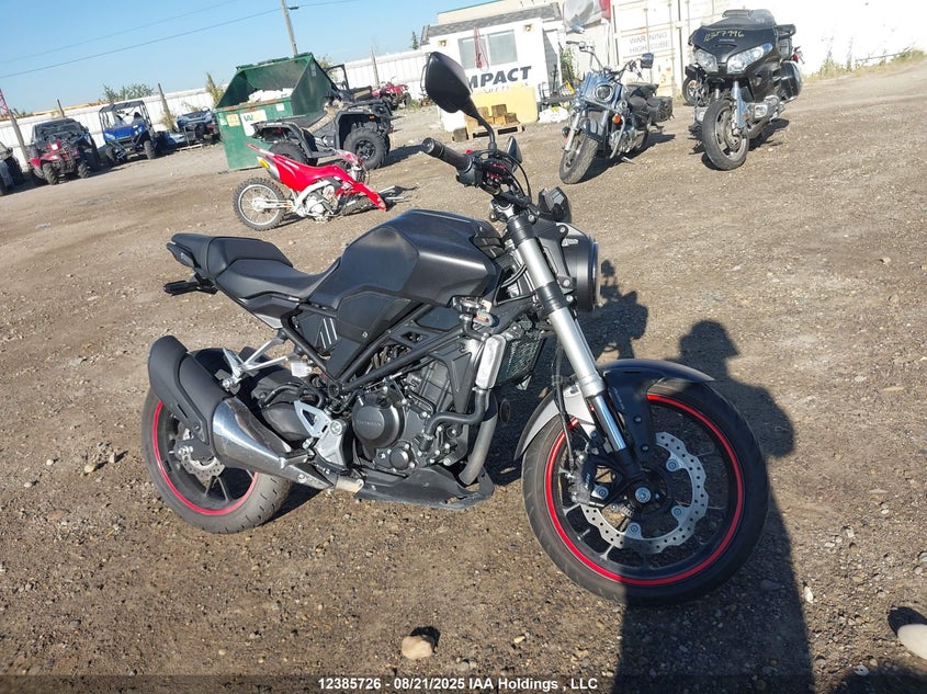 MLHNC5565K5000084 HONDA CB300 Photo 1