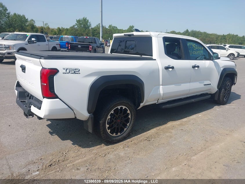 3TYLB5JNXST063321 2025 TOYOTA TACOMA photo no. 4