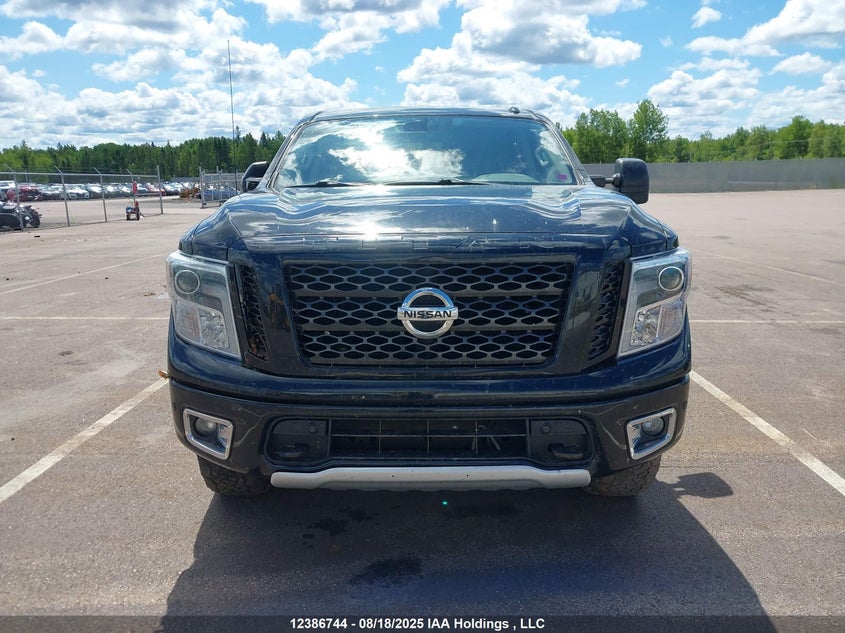 1N6AA1E58HN513763 2017 NISSAN TITAN photo no. 11