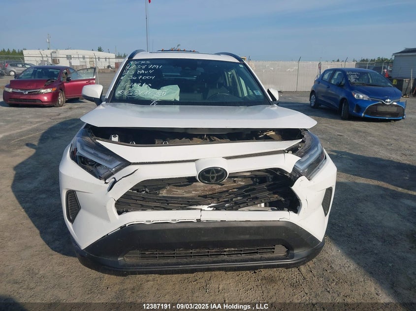 2T3R1RFV6PC367004 2023 TOYOTA RAV 4 photo no. 13