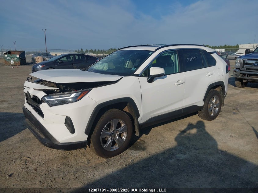 2T3R1RFV6PC367004 2023 TOYOTA RAV 4 photo no. 2