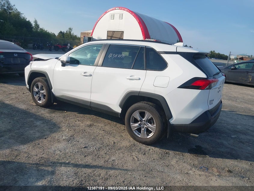 2T3R1RFV6PC367004 2023 TOYOTA RAV 4 photo no. 3