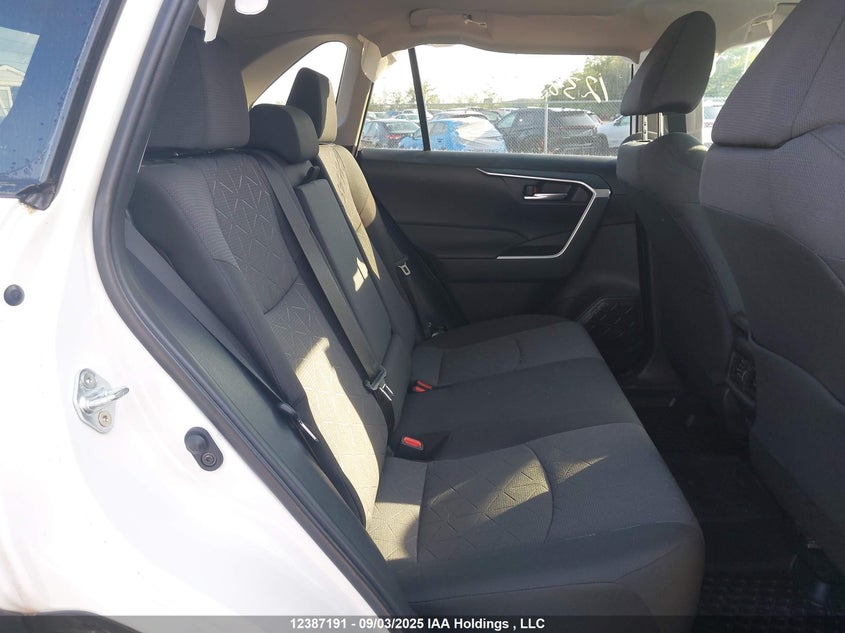 2T3R1RFV6PC367004 2023 TOYOTA RAV 4 photo no. 8