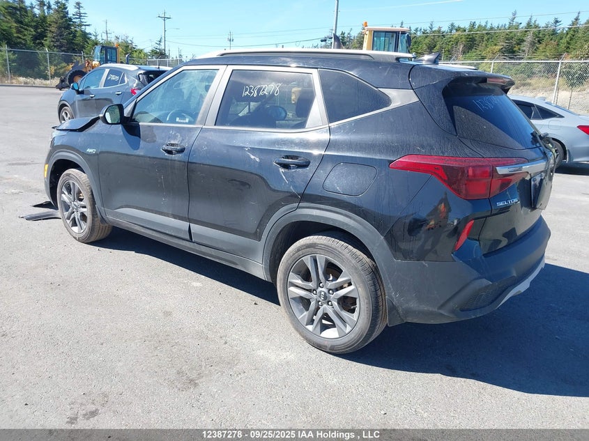 KNDEPCAA3M7051645 2021 KIA SELTOS photo no. 3