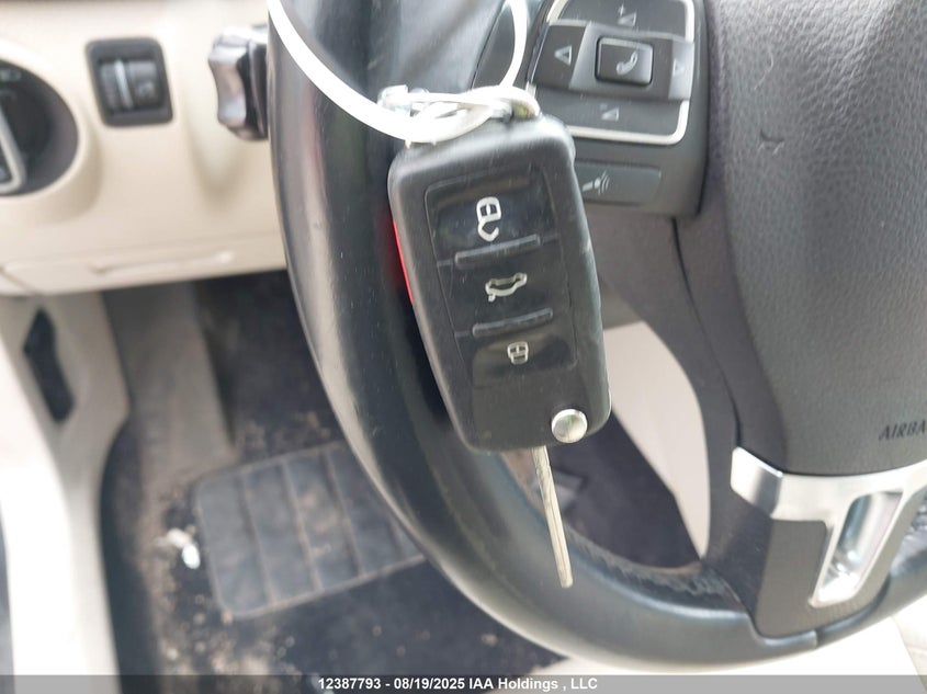 WVGBV7AX5BW526439 2011 VOLKSWAGEN TIGUAN photo no. 11