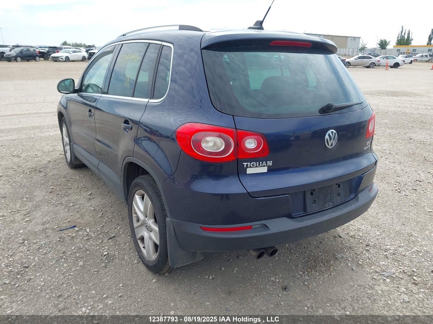 WVGBV7AX5BW526439 2011 VOLKSWAGEN TIGUAN photo no. 3