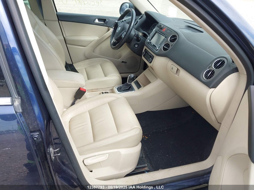WVGBV7AX5BW526439 2011 VOLKSWAGEN TIGUAN photo no. 5