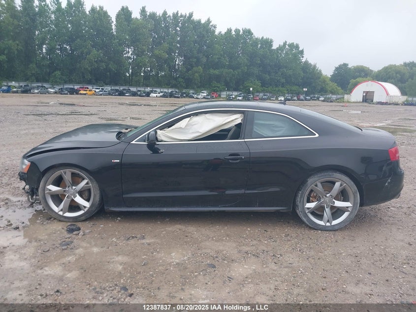 2011 Audi A5 2.0T Premium VIN: WAUSFBFR7BA006543 Lot: 12387837