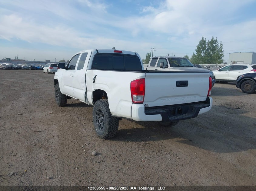 5TFRX5GN0GX052960 2016 TOYOTA TACOMA photo no. 3