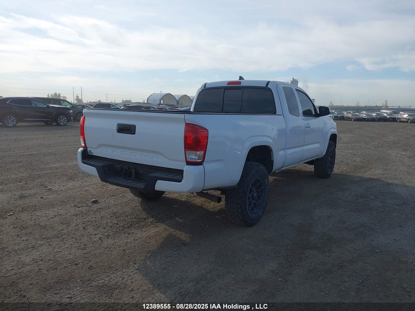 5TFRX5GN0GX052960 2016 TOYOTA TACOMA photo no. 4