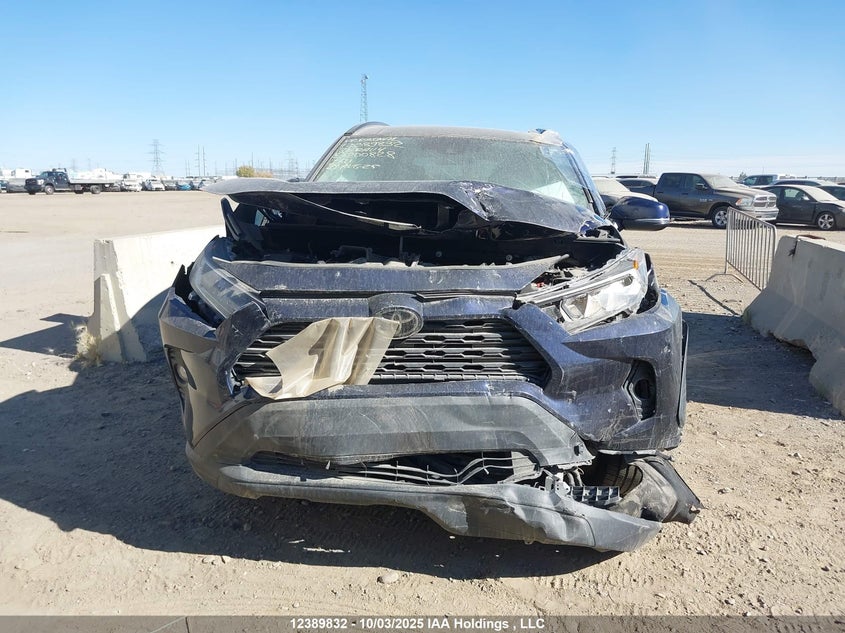 2T3R1RFV4MW200828 2021 TOYOTA RAV 4 photo no. 13