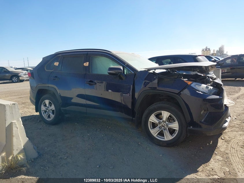 2T3R1RFV4MW200828 2021 TOYOTA RAV 4 photo no. 14
