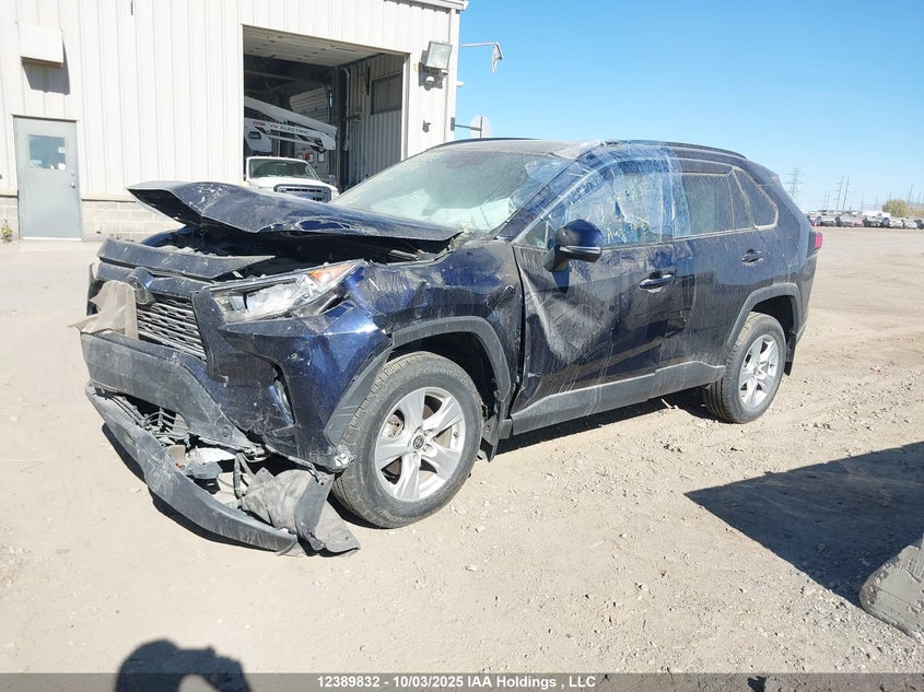 2T3R1RFV4MW200828 2021 TOYOTA RAV 4 photo no. 2