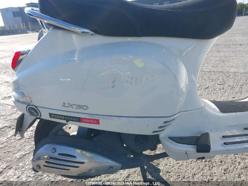 2012 Vespa Lx 50 VIN: ZAPC386B0C5301112 Lot: 12390135