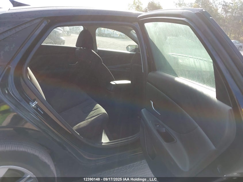 KMHLM4AG5NU318972 2022 HYUNDAI ELANTRA photo no. 8