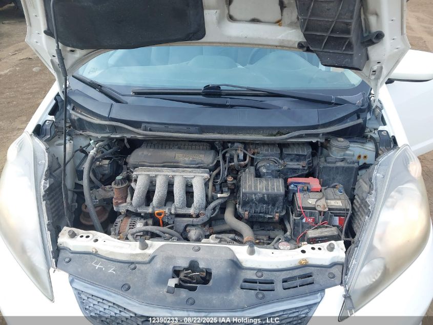 2009 Honda Fit Lx VIN: JHMGE88539S805778 Lot: 12390233