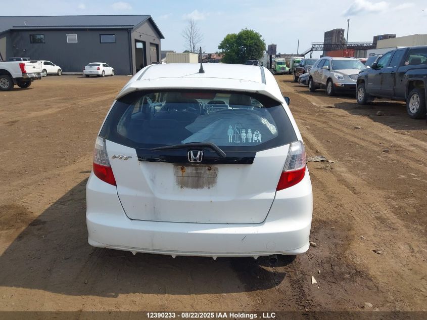 2009 Honda Fit Lx VIN: JHMGE88539S805778 Lot: 12390233