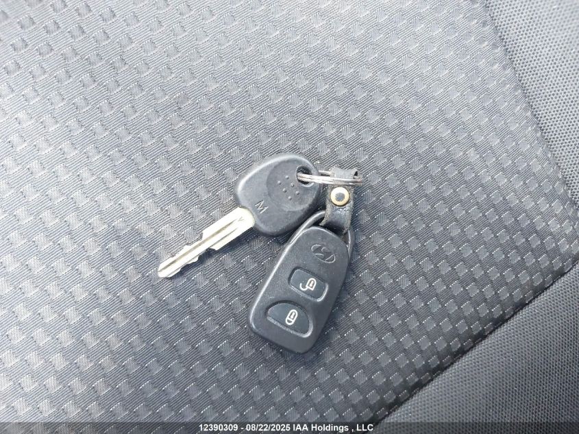 2008 Hyundai Accent VIN: KMHCN35C58U085341 Lot: 12390309